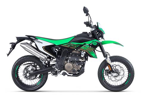 KL Motorcycles KXE 125 Motard